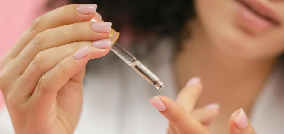 もろい爪を強くする